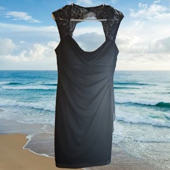 Scarlett 10 cap sleeve ruched front black lined polyester evening dress. - Picture 1 of 1